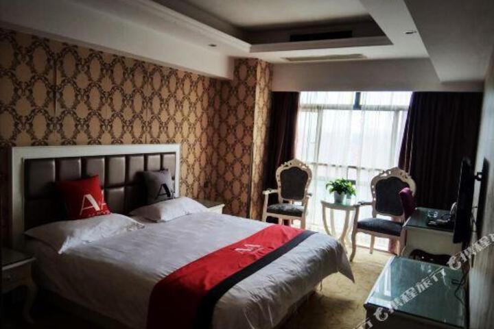 Huating Hotel