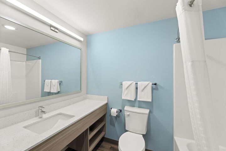 Room 5 of 20