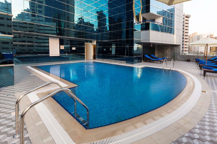 Pool 41 of 114