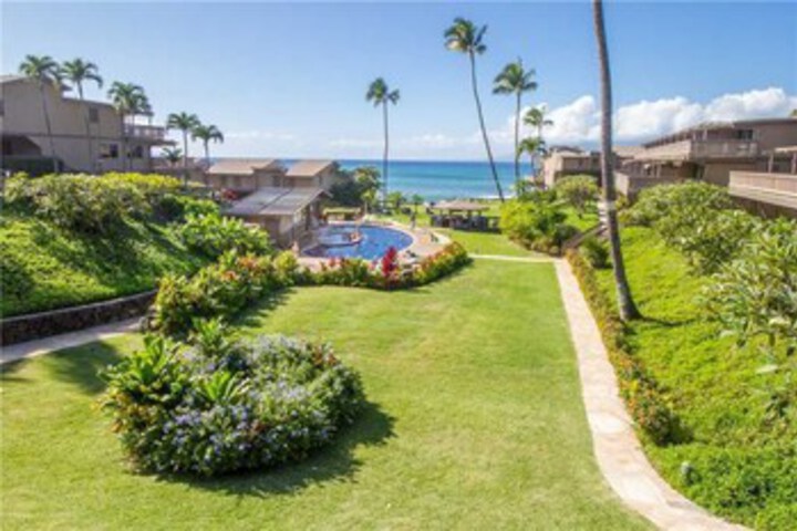 Kahana Sunset #d6 Home in Lahaina, HI