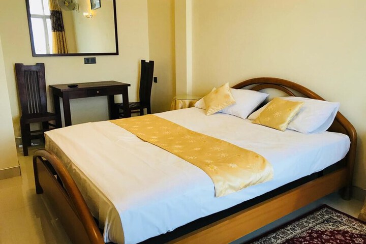 Room 4 of 67