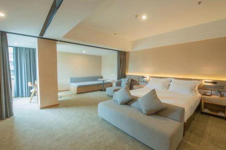 General 14 of 16