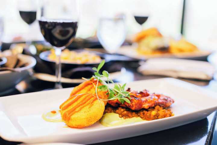Dining 124 of 175
