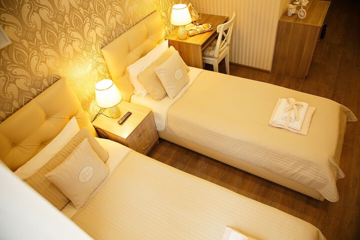 Room 21 of 42