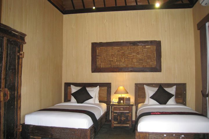 Room 7 of 54