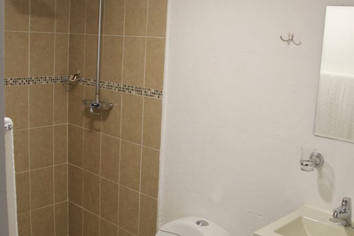 Room 27 of 41