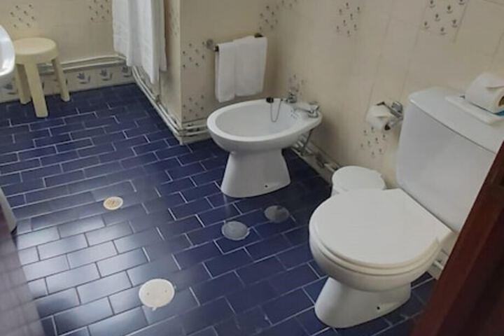Clean Restrooms