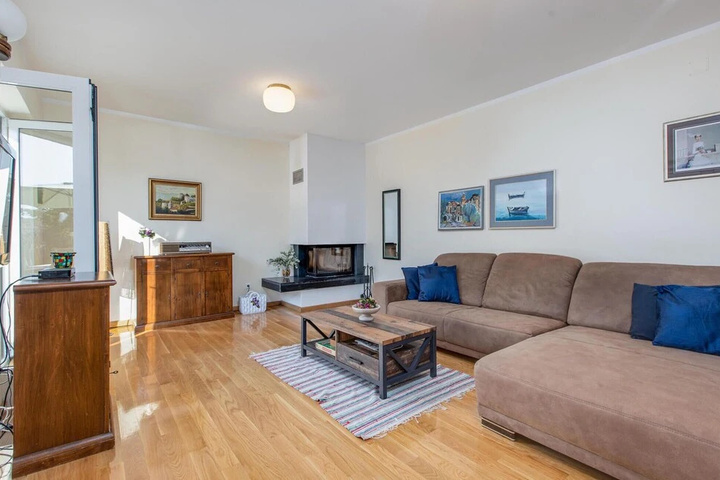 Awesome Home in Malinska With Wifi and 3 Bedrooms