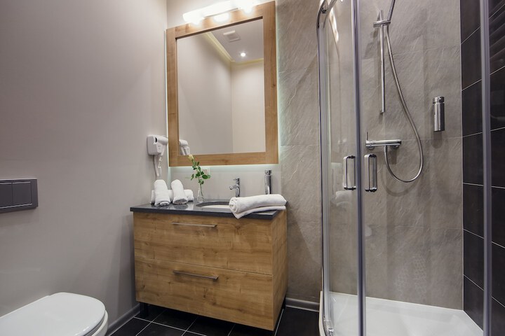 Clean Restrooms