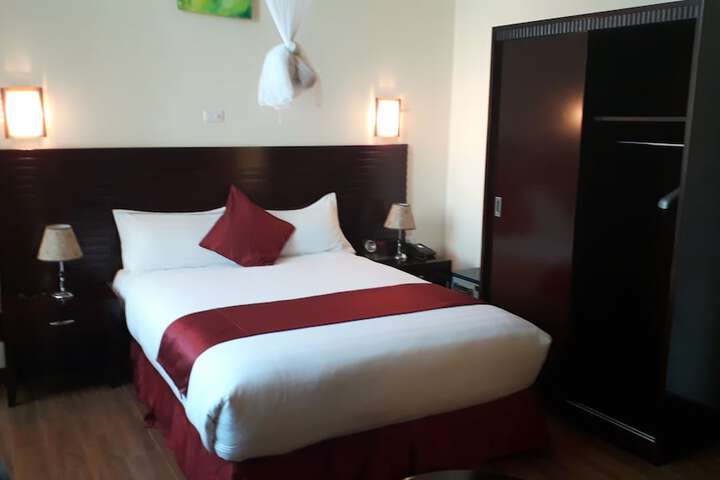 Room 13 of 88