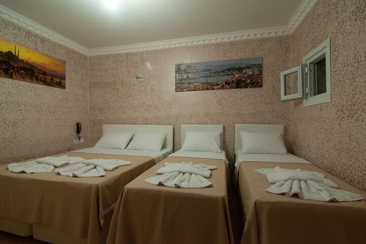 Room 16 of 22