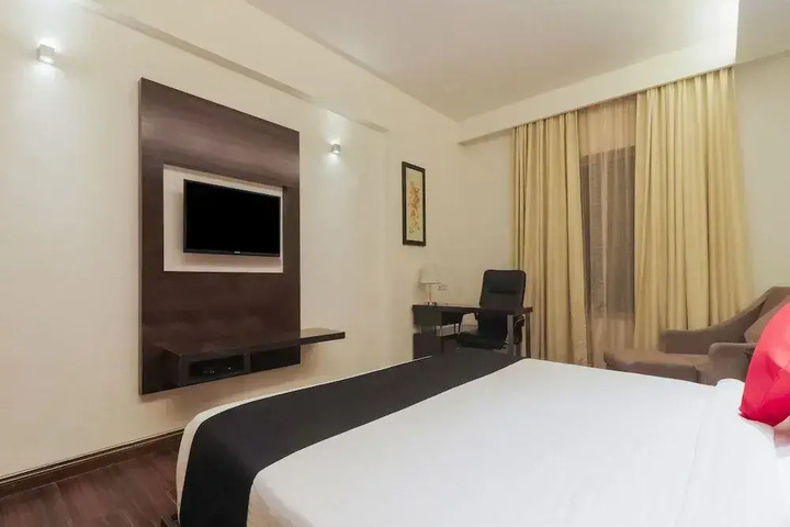 Room 3 of 15