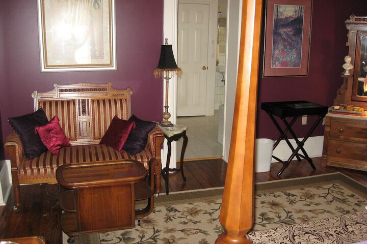 Room 7 of 114