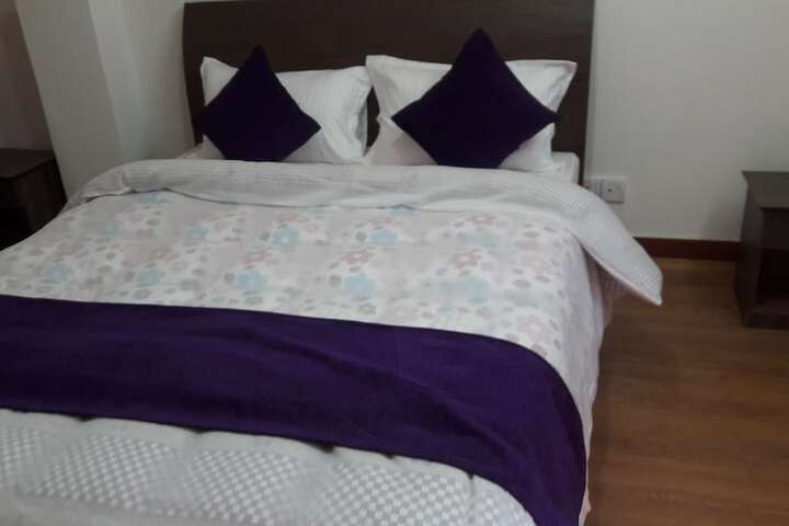 Room 12 of 39