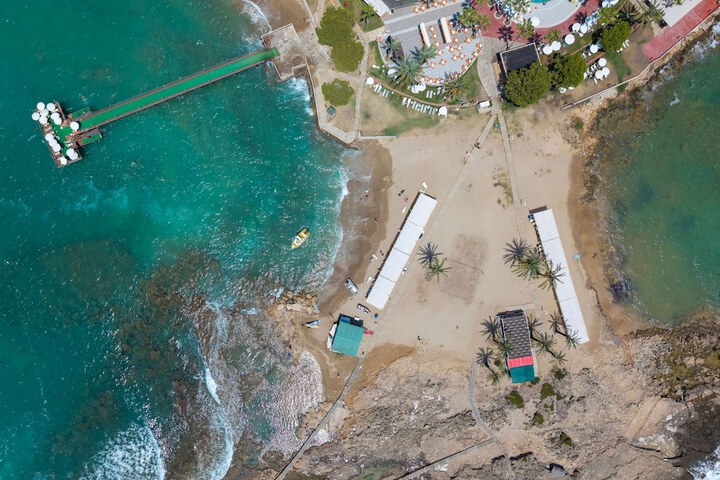 Beach 482 of 552