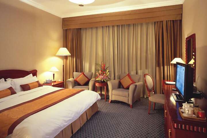 Room 44 of 95