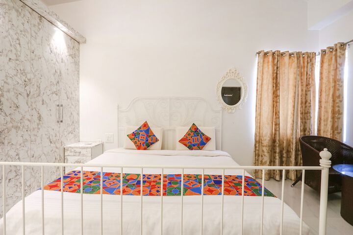 Room 18 of 27