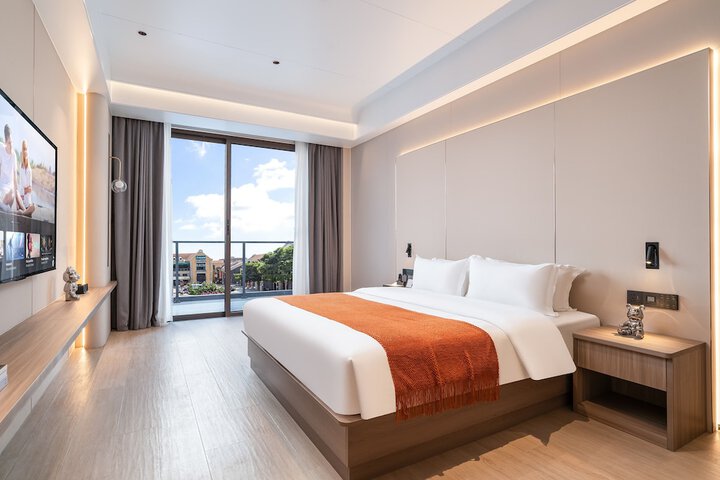 Room 42 of 62