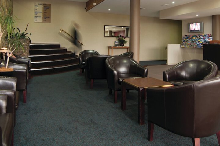 Guest Lobby
