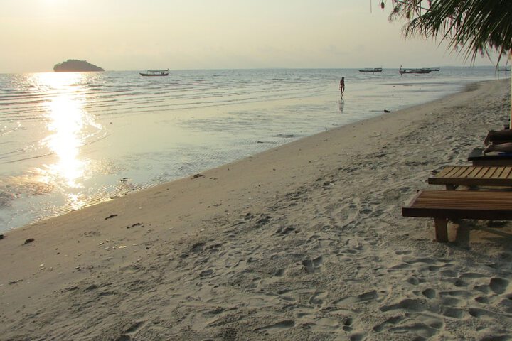 Beach 43 of 48
