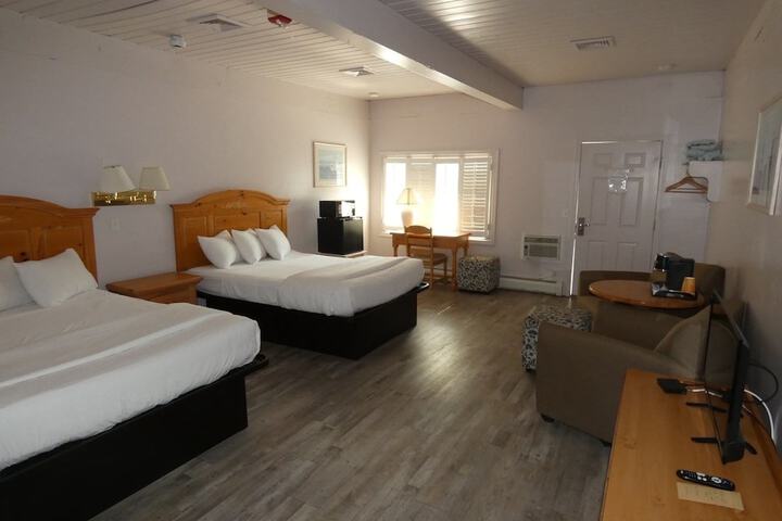 Room 30 of 98
