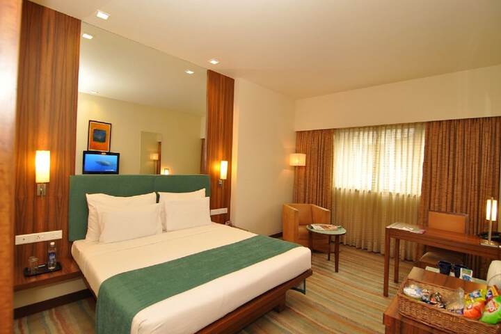 Room 14 of 51