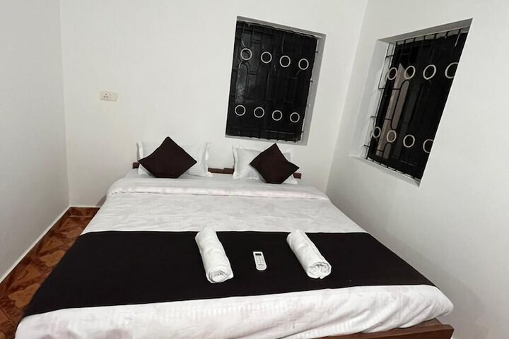 Room 3 of 15