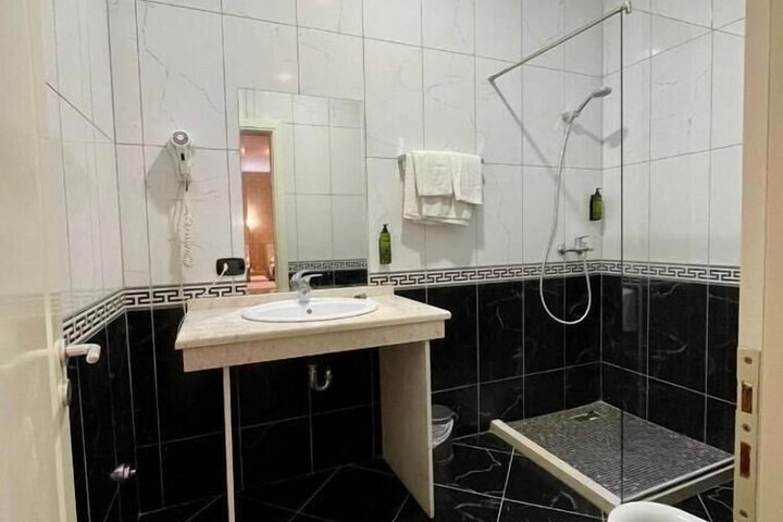 Room 40 of 62