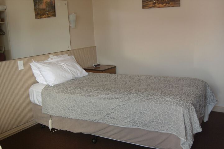 Room 3 of 31