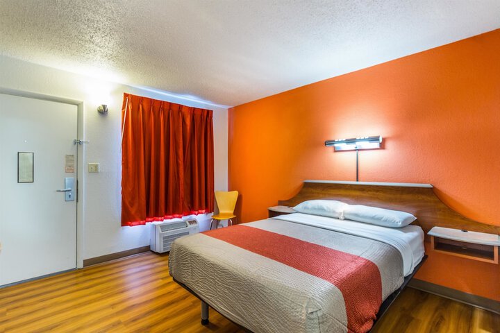 1 Double Bed (7 of 11)