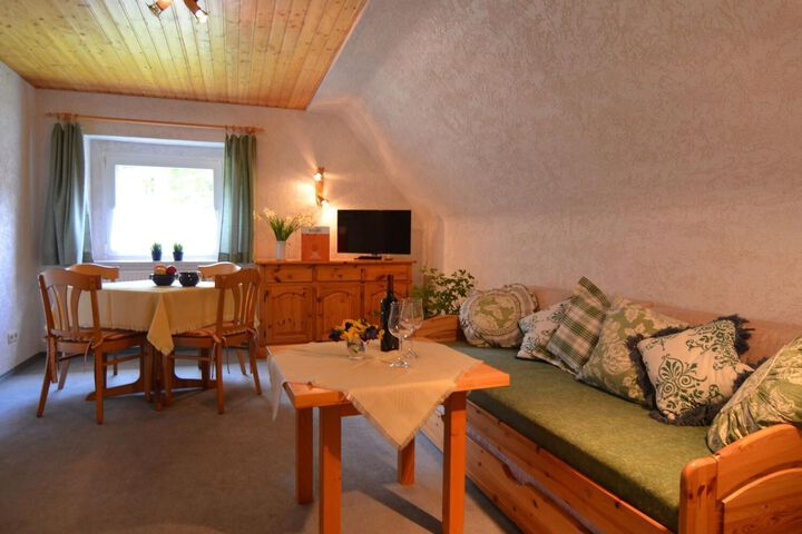 Room 10 of 21