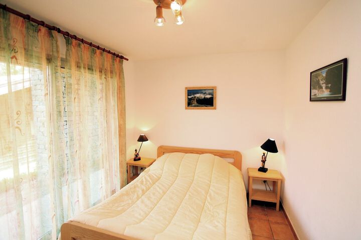 Room 2 of 64