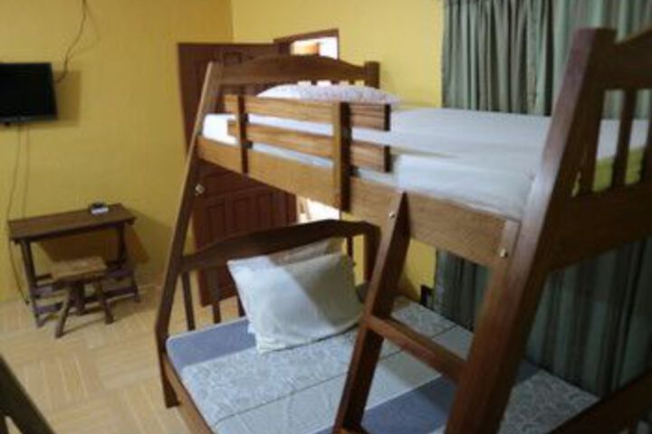 Room 11 of 31