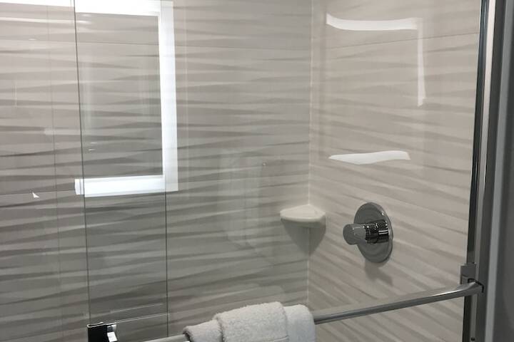 Bathroom shower