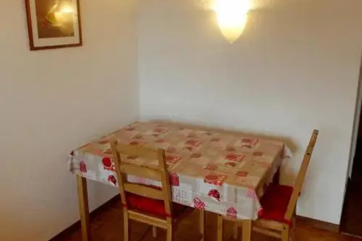 Room 5 of 21
