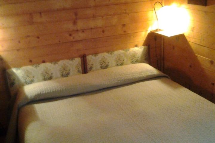 Room 2 of 30