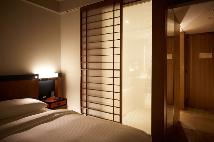 Room 5 of 155