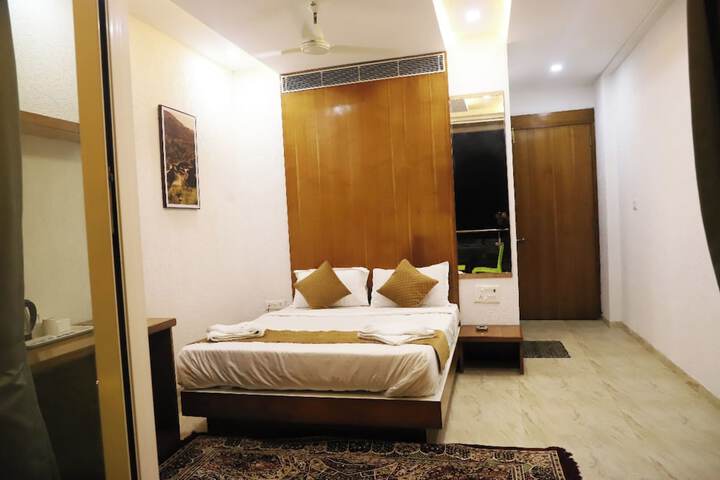 Room 20 of 83