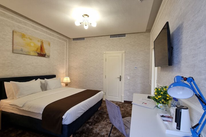 Room 21 of 93