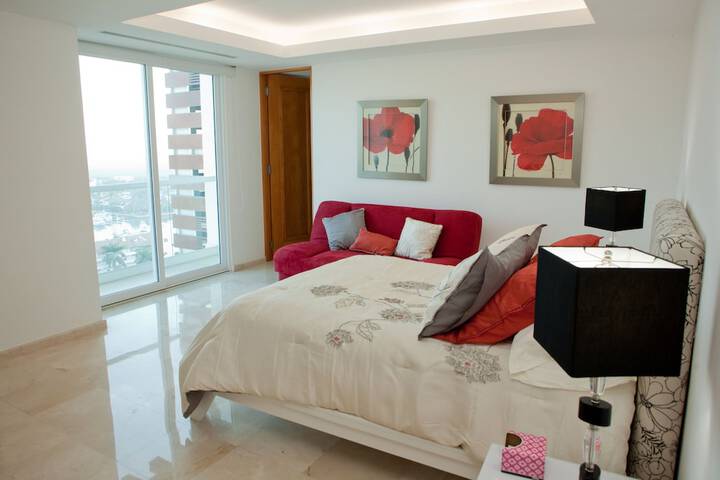 Room 6 of 26