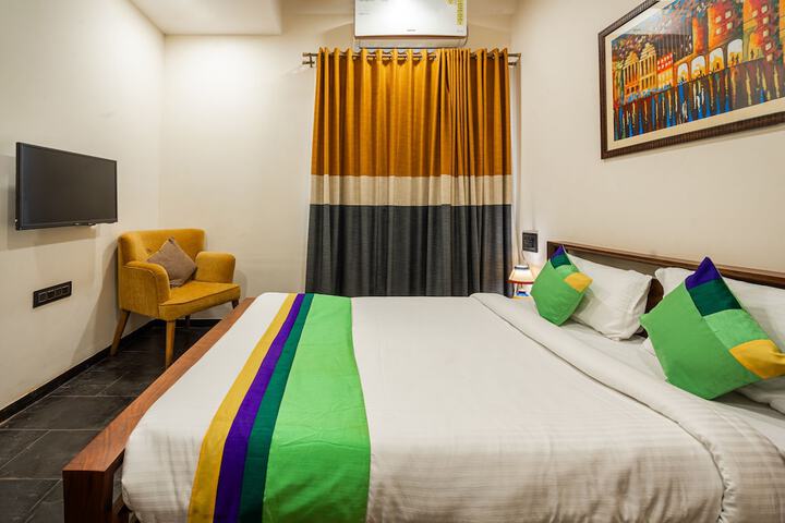 Room 70 of 106