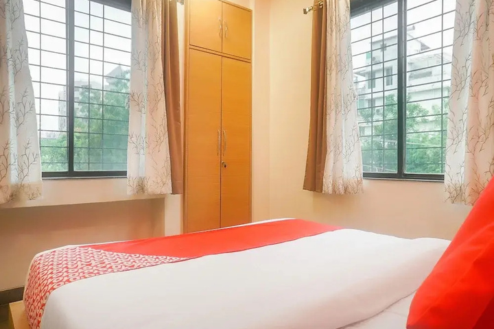 Room 5 of 14