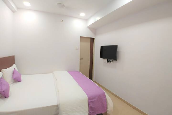 Room 6 of 36