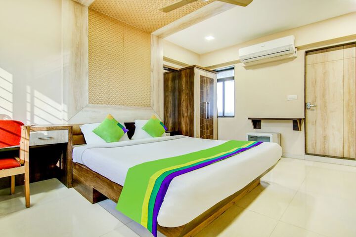 Room 14 of 68