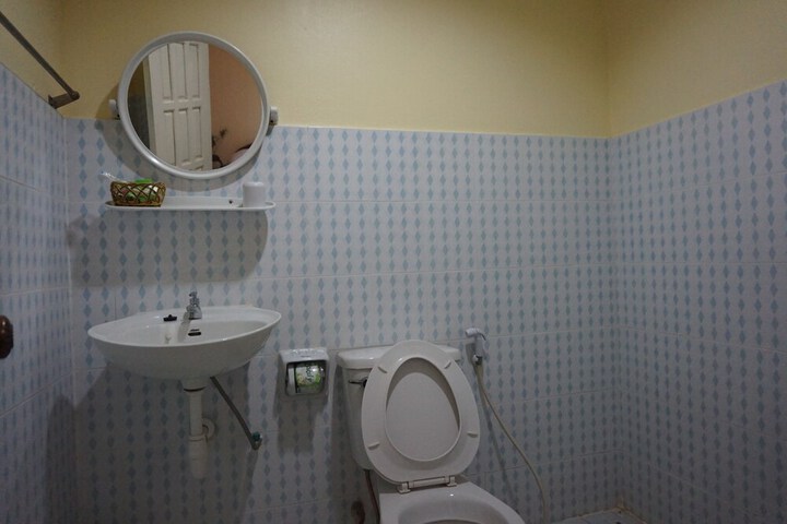 Room 36 of 61