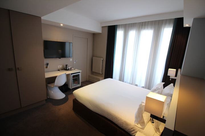Room 46 of 92