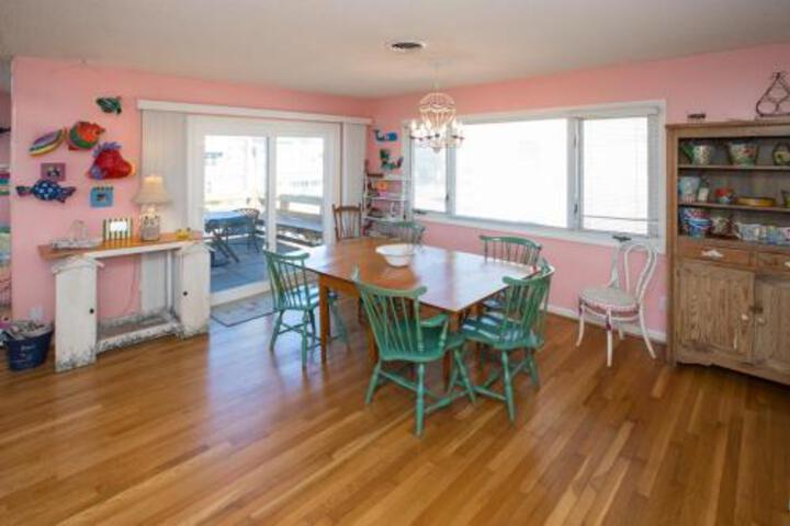 The Sandy Pail Cottage in Virginia Beach, VA