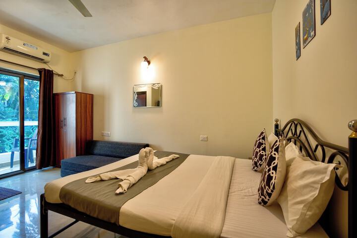 Room 16 of 33