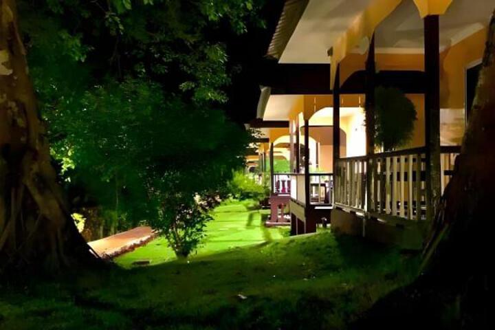 Hill Garden Hotel