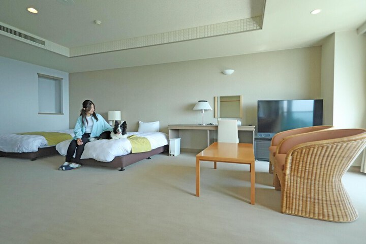 Room 10 of 71